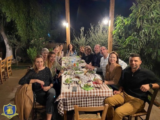 Rempetiko tragoudi night out